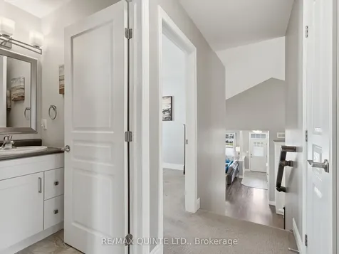 18 Deacon Place Belleville ON K8P 0E9