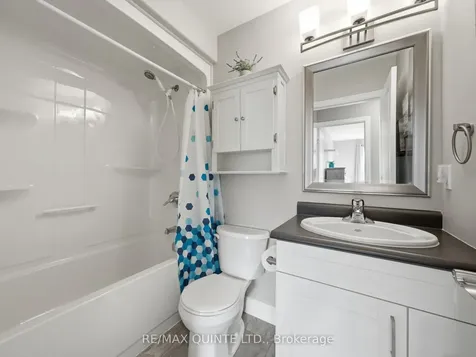 18 Deacon Place Belleville ON K8P 0E9