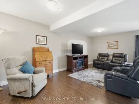 18 Deacon Place Belleville ON K8P 0E9
