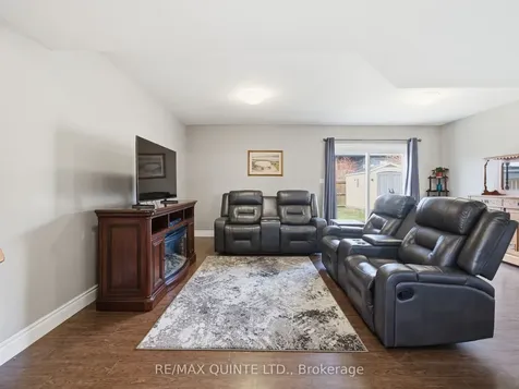 18 Deacon Place Belleville ON K8P 0E9