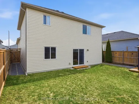 18 Deacon Place Belleville ON K8P 0E9