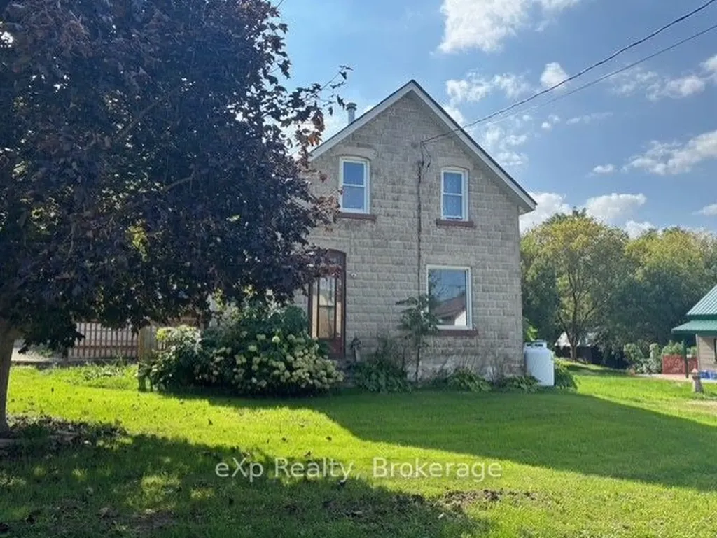 28 Queen Street W Brockton ON N0G 1S0