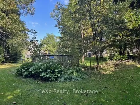 28 Queen Street W Brockton ON N0G 1S0