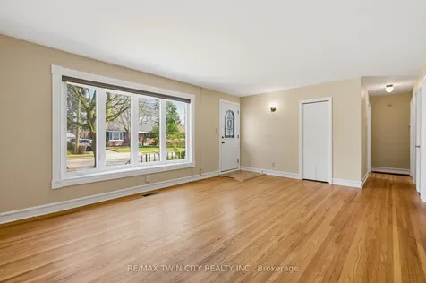58 Lowrey Avenue S Cambridge ON N1R 4Z6