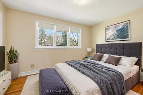 58 Lowrey Avenue S Cambridge ON N1R 4Z6