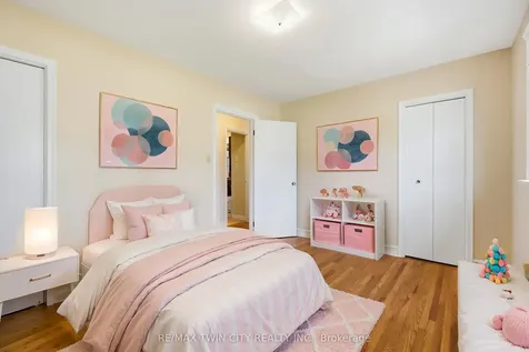 58 Lowrey Avenue S Cambridge ON N1R 4Z6