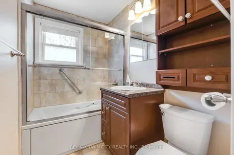 58 Lowrey Avenue S Cambridge ON N1R 4Z6