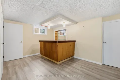 58 Lowrey Avenue S Cambridge ON N1R 4Z6