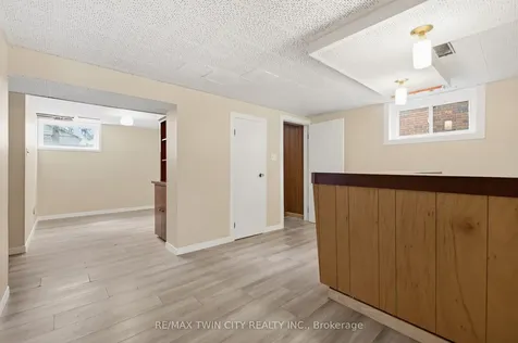 58 Lowrey Avenue S Cambridge ON N1R 4Z6
