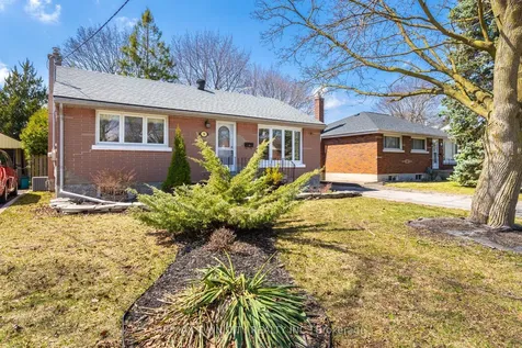 58 Lowrey Avenue S Cambridge ON N1R 4Z6