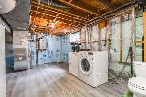58 Lowrey Avenue S Cambridge ON N1R 4Z6