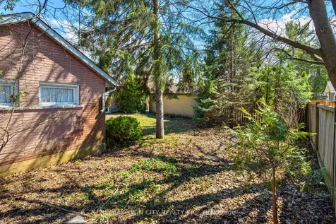 58 Lowrey Avenue S Cambridge ON N1R 4Z6