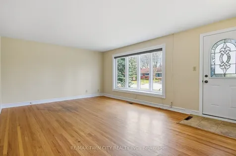 58 Lowrey Avenue S Cambridge ON N1R 4Z6