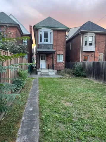 37 Gladstone Avenue Hamilton ON L8M 2H7