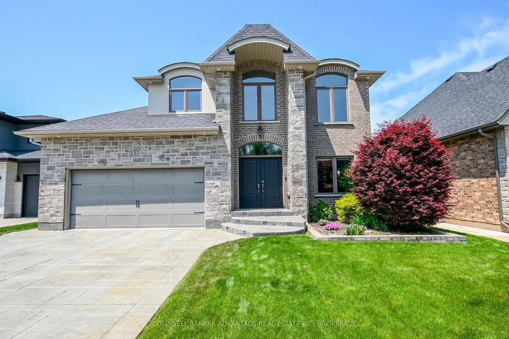 135 Forest Ridge Court Welland ON L3C 0C2