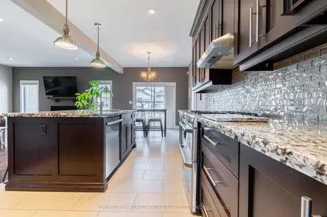135 Forest Ridge Court Welland ON L3C 0C2