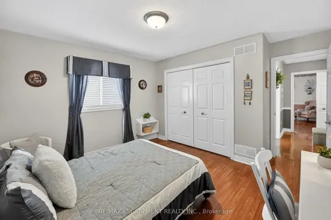 12 Courtney Crescent Welland ON L3C 7H9