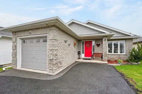 12 Courtney Crescent Welland ON L3C 7H9