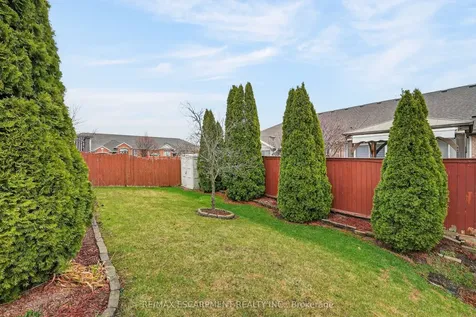 12 Courtney Crescent Welland ON L3C 7H9