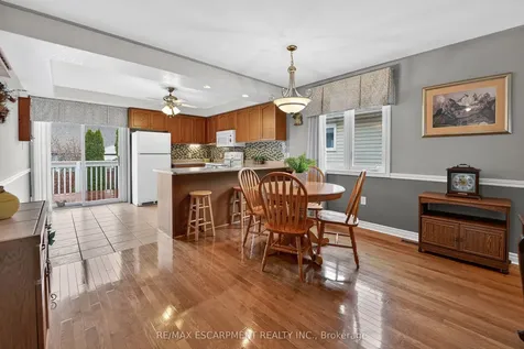 12 Courtney Crescent Welland ON L3C 7H9
