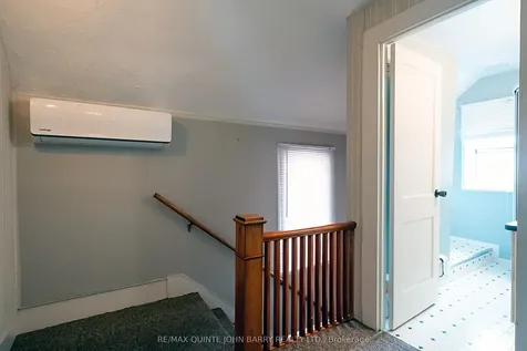 77 Cedar Street Belleville ON K8P 3M2