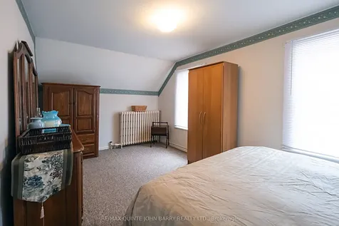 77 Cedar Street Belleville ON K8P 3M2