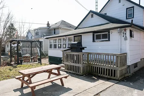 77 Cedar Street Belleville ON K8P 3M2