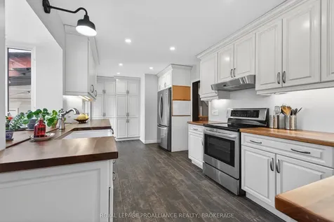 304 Willingdon Avenue Kingston ON K7L 4J4