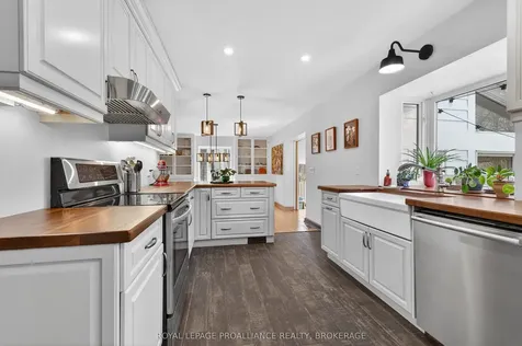 304 Willingdon Avenue Kingston ON K7L 4J4