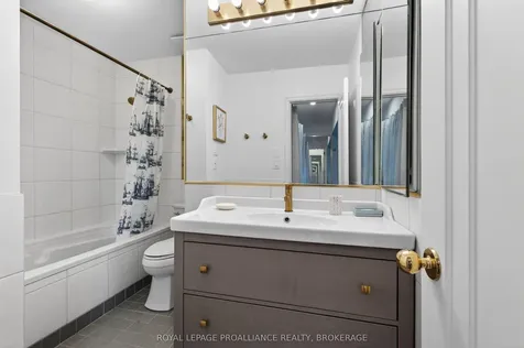 304 Willingdon Avenue Kingston ON K7L 4J4