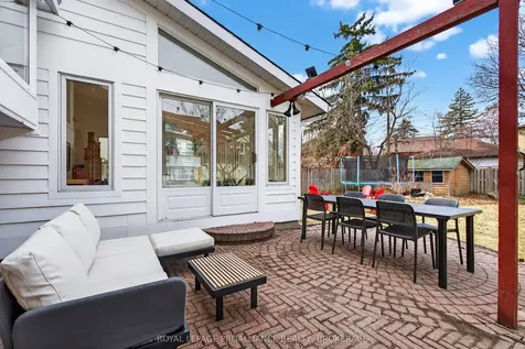 304 Willingdon Avenue Kingston ON K7L 4J4
