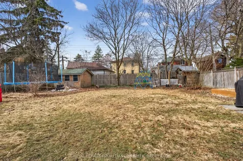 304 Willingdon Avenue Kingston ON K7L 4J4
