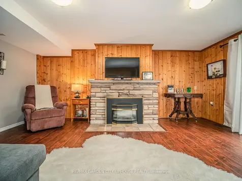 46 Strathcona Drive St. Catharines ON L2M 2B1