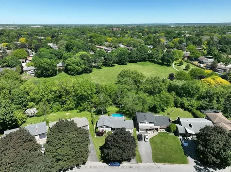46 Strathcona Drive St. Catharines ON L2M 2B1