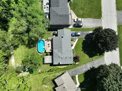 46 Strathcona Drive St. Catharines ON L2M 2B1