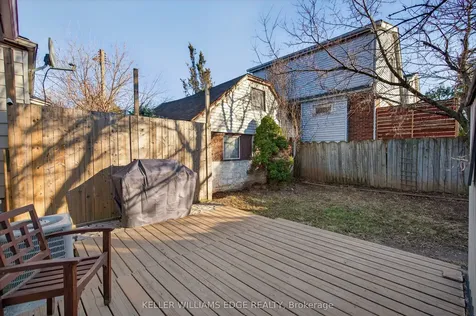 262 Britannia Avenue Hamilton ON L8H 1X8