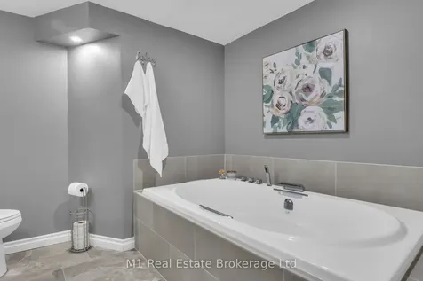 506 Mctavish Street Centre Wellington ON N1M 3C7