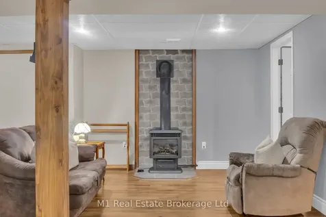 506 Mctavish Street Centre Wellington ON N1M 3C7