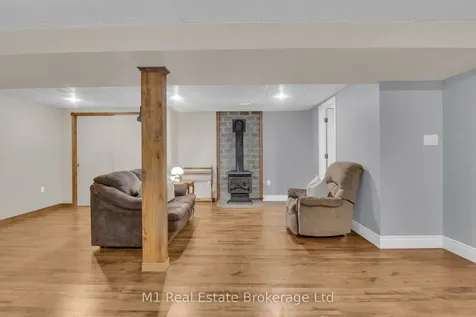 506 Mctavish Street Centre Wellington ON N1M 3C7
