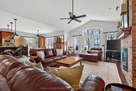 4075 Stone Point Road South Frontenac ON K0H 1X0