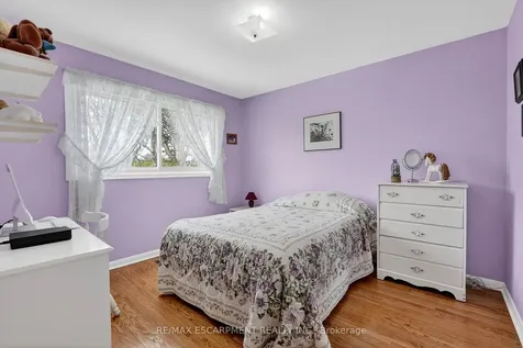 6 Nelles Road S Grimsby ON L3M 2Z2