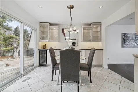 25 Bannisdale Way Hamilton ON L0R 1H2