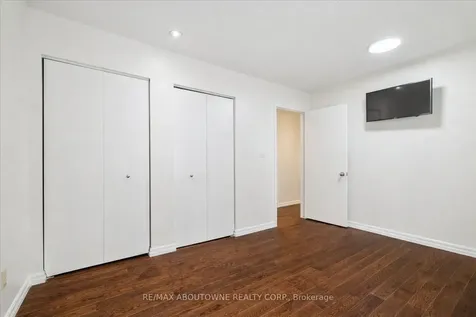 25 Bannisdale Way Hamilton ON L0R 1H2