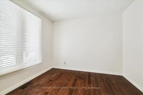25 Bannisdale Way Hamilton ON L0R 1H2