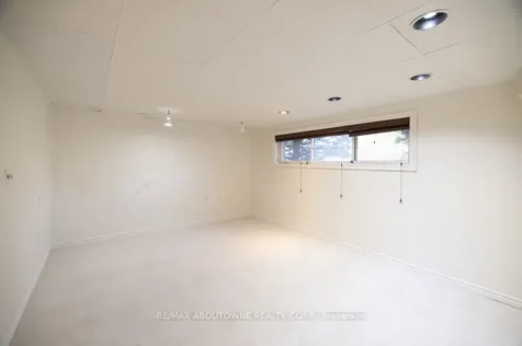 25 Bannisdale Way Hamilton ON L0R 1H2