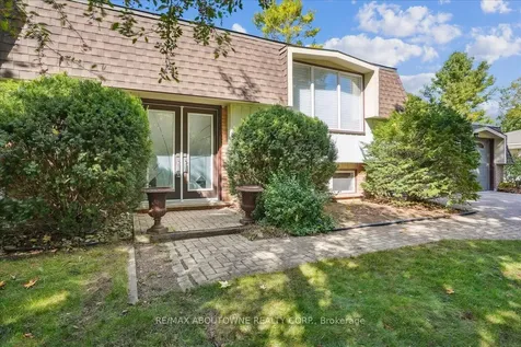 25 Bannisdale Way Hamilton ON L0R 1H2