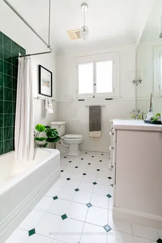 3 Turner Avenue Hamilton ON L8P 3K4