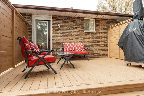 525 Albert Street E Stratford ON N5A 3L6