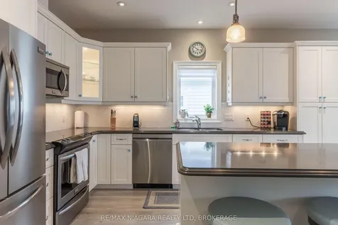 3568 Algonquin Drive Fort Erie ON L0S 1N0