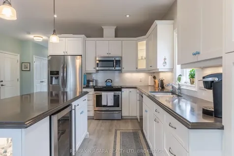 3568 Algonquin Drive Fort Erie ON L0S 1N0